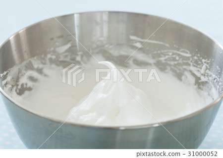 在家裡製作糖果和製作蛋白酥皮 31000052