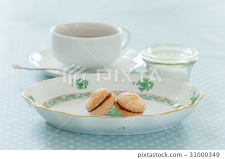 Jam sand cookie making sweets at home Jam sand cookie making sweets at home 31000349