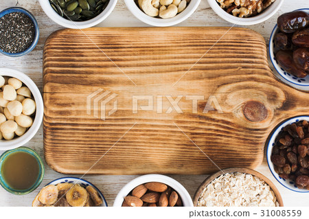 Healthy granola muesli ingredients 31008559