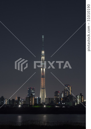 Night view of Tokyo Sky Tree/Nobori lighting over Arakawa_a 31010190