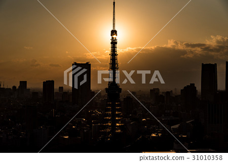東京塔和晚上景觀在東京市中心·鑽石東京塔 東京塔和晚上景觀在東京市中心·鑽石東京塔 31010358