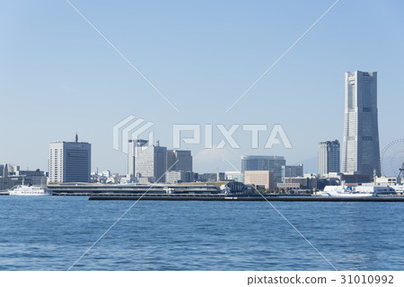 Viewed from the sea, Minato Mirai 21 district Viewed from the sea, Minato Mirai 21 district 31010992