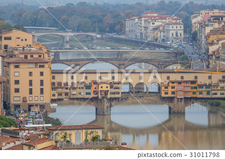 Vecchio bridge Florence 31011798