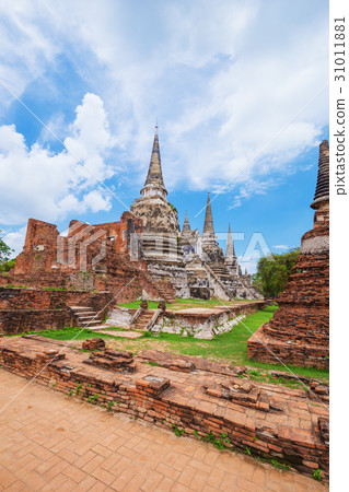 Ruins of Wat Phra Si Sanphet in Ayutthaya Ruins of Wat Phra Si Sanphet in Ayutthaya 31011881