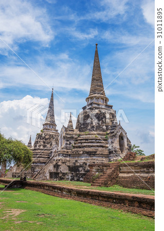 Ruins of Wat Phra Si Sanphet in Ayutthaya  31011895