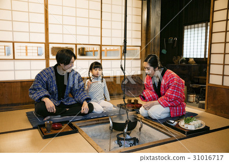 Country living dinner 31016717