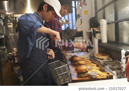 Hamburger shop kitchen 31017027