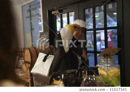 漢堡店的送貨人 31017341