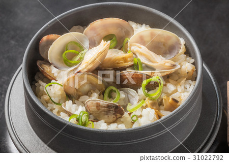 Japanese clams cooked rice with clams 31022792