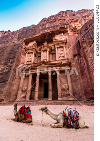 "The Treasury" in Petra; Jordan 31024423