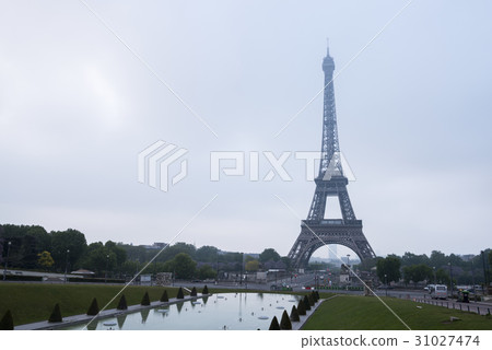 Eiffel Tower in the morning 31027474