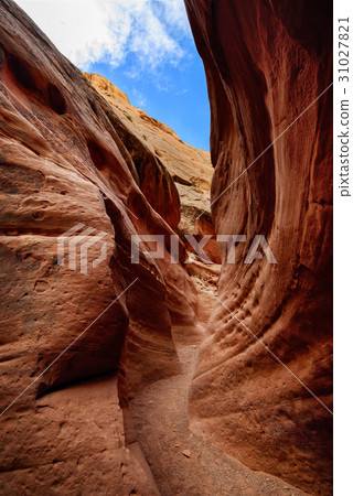 Little Wild Horse Canyon 31027821