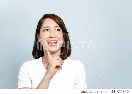 Convinced women Convinced women 31027850