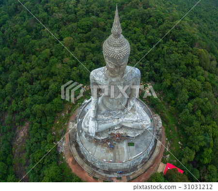 the biggest Buddha on the mountain in the east the biggest Buddha on the mountain in the east 31031212