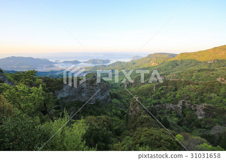 Morning scenery from Shibasaku in Shodoshima cho Kagawa prefecture (Table 12, the 12th scenery) Morning scenery from Shibasaku in Shodoshima cho Kagawa prefecture (Table 12, the 12th scenery) 31031658