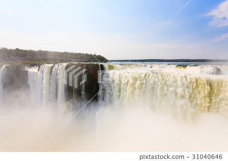 Iguazu falls view, Argentina 31040646