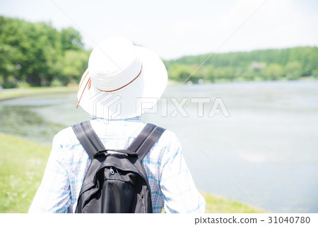Hiking trip 31040780