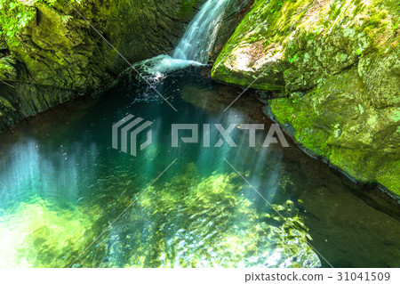 Fountain of a valley Fountain of a valley 31041509