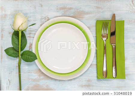 Beautiful table setting Beautiful table setting 31048019
