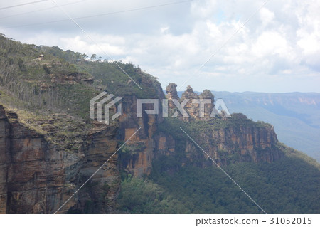 Three Sisters (Australia) 31052015