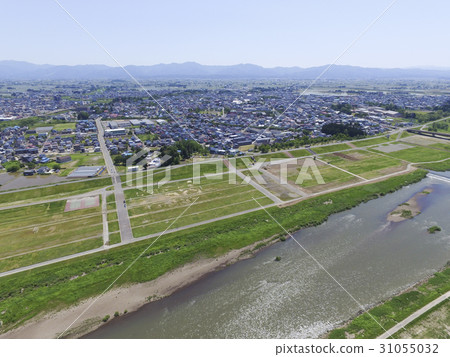 秋田縣大仙市全國煙花匯演比賽場地從天空看到的Omagari市場附近 秋田縣大仙市全國煙花匯演比賽場地從天空看到的Omagari市場附近 31055032