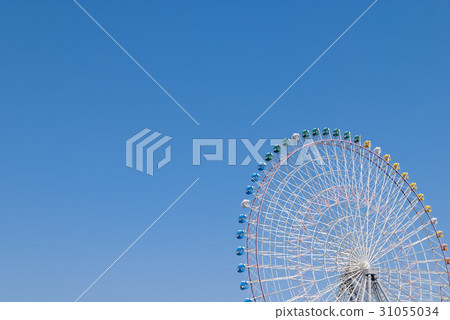 摩天輪和藍天 摩天輪和藍天 31055034