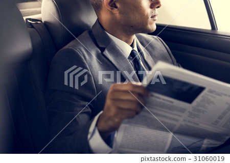 Businessman Sit Read Newspaper Inside Car 31060019