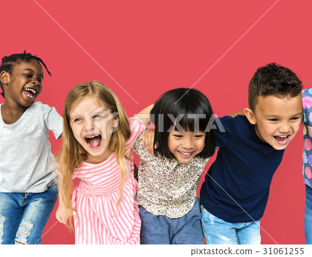 Group of happiness little children huddle together 31061255