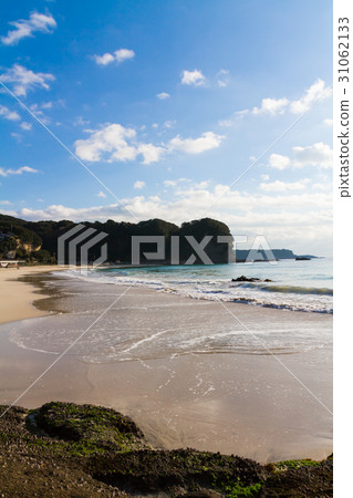 許多Tohama海灘浴清楚的天空藍天雲彩 31062133