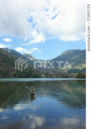 在Oku-Nikko Yu湖釣誘餌 31065559