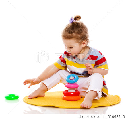 Baby playing Baby playing 31067543