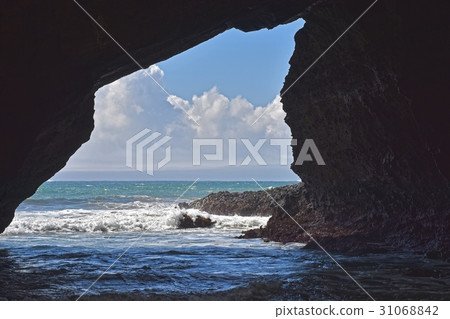 I see the sea from Ryugu caves I see the sea from Ryugu caves 31068842