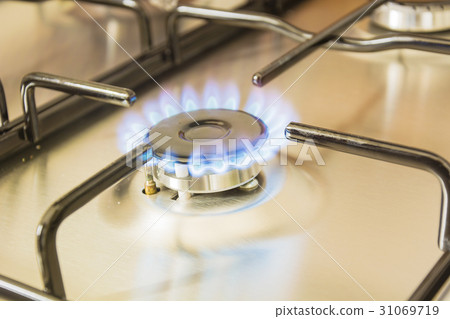 gas burning from a stove gas burning from a stove 31069719
