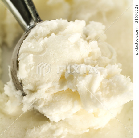 Tasty appetizing pure vanilla creamy ice cream Tasty appetizing pure vanilla creamy ice cream 31070528