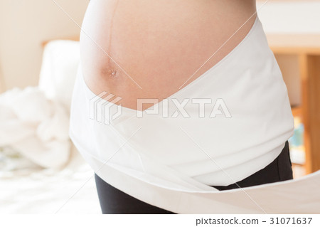 懷孕 孕婦 最後的妊娠階段 31071637
