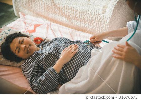 gravida, pregnant, Childbearing 31076675