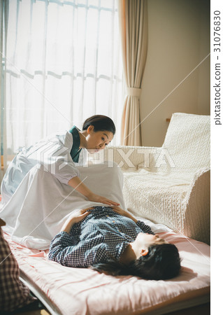 gravida, pregnant, Childbearing 31076830