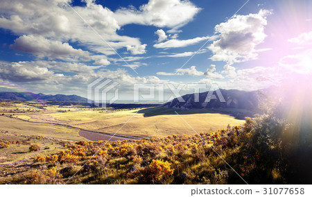 Sunset landscape.Sunbeam and sunrise. 31077658