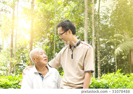 Asian senior man 31078488
