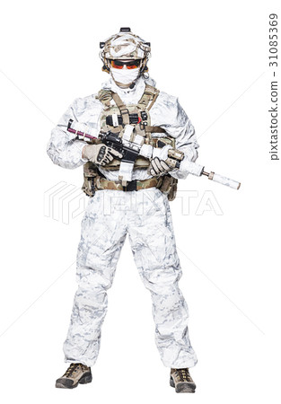 Special forces operator in winter camo clothes 31085369