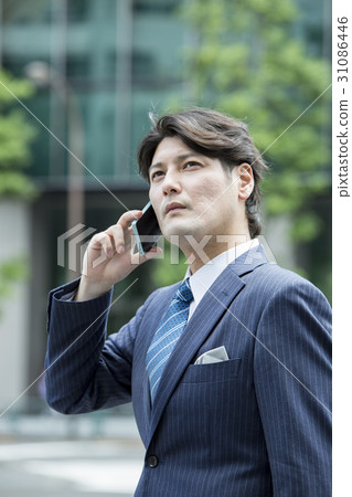 商人在目的地打電話 商人在目的地打電話 31086446