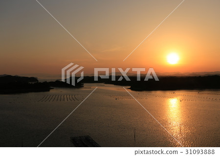 從Tomoyama Park天文台看到的Watari灣 從Tomoyama Park天文台看到的Watari灣 31093888