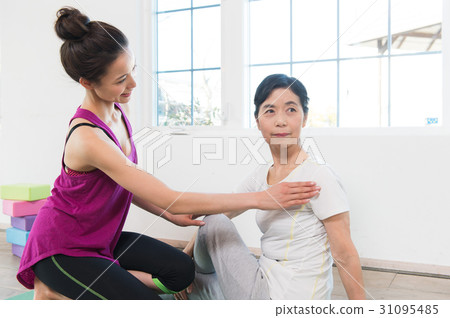 Yoga class image Yoga class image 31095485