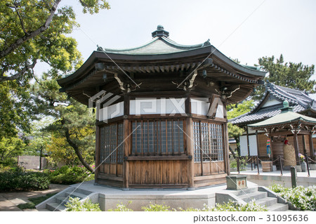 Yakuhirayama Nanzoin Shibarare Jizo Hakakudo, Katsushika-ku, Tokyo 31095636