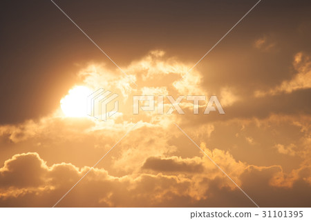 Sky with sunray Sky with sunray 31101395