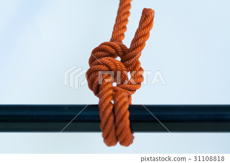 Round turn & two half hitches knotted Round turn & two half hitches knotted 31108818