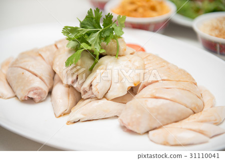 Steam chicken for eat with rice. 31110041