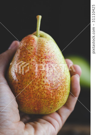 Fresh Forelle Pear 31110425