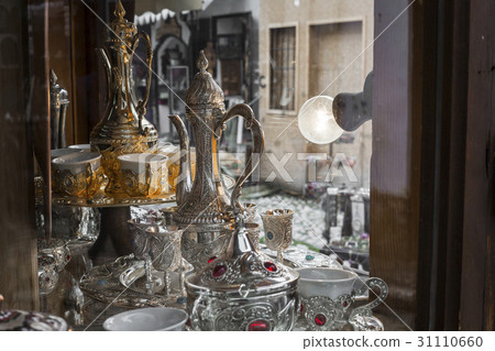 Copper product as souvenir for visitors  31110660