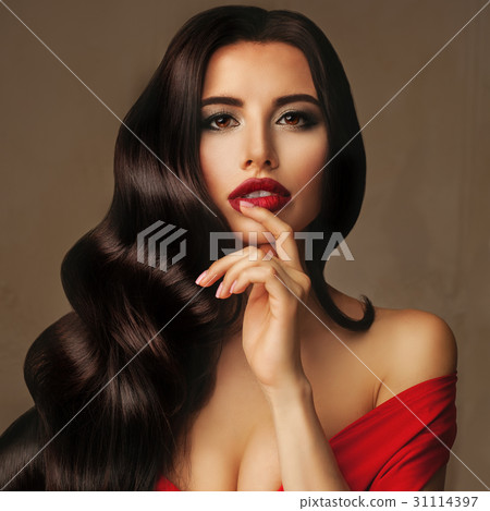 Glamorous Model Brunette Woman with Permed Hair Glamorous Model Brunette Woman with Permed Hair 31114397